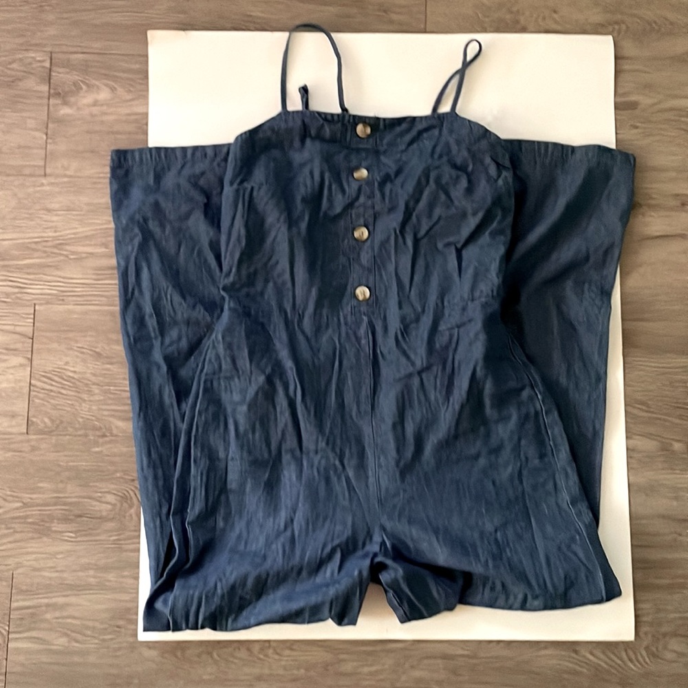 Wide leg jumpsuit
